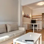 Modern Style Home Near The Train Station